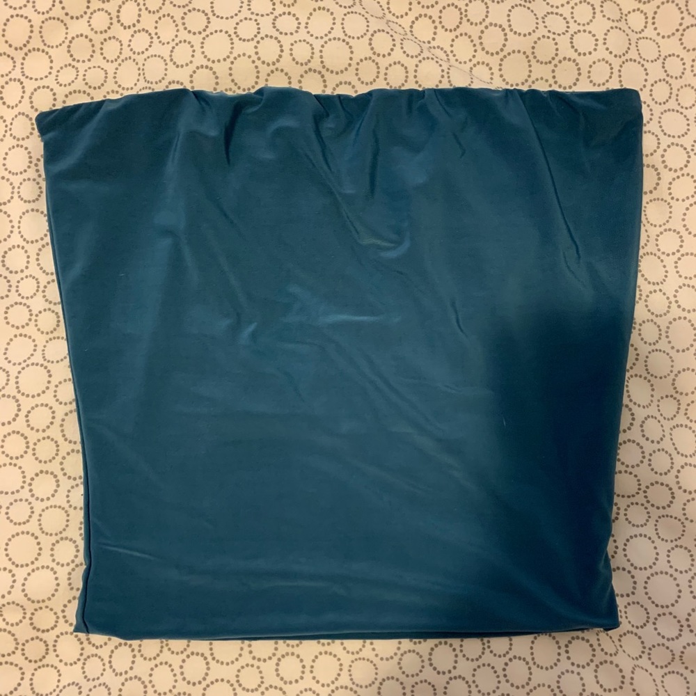 Laura’s Boutique tube top